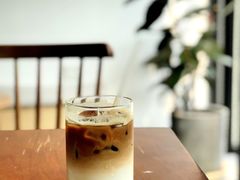 海盐焦糖冰拿铁-素咫咖啡CLIFEROSE