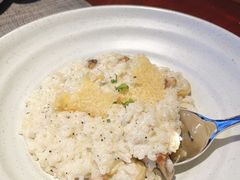 -MONICH牛排融合餐厅(和义大道购物中心店)