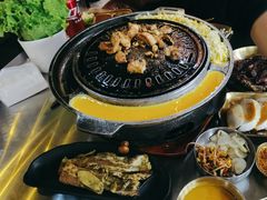 -胡悦里韩式烤肉(芝罘万达广场店)