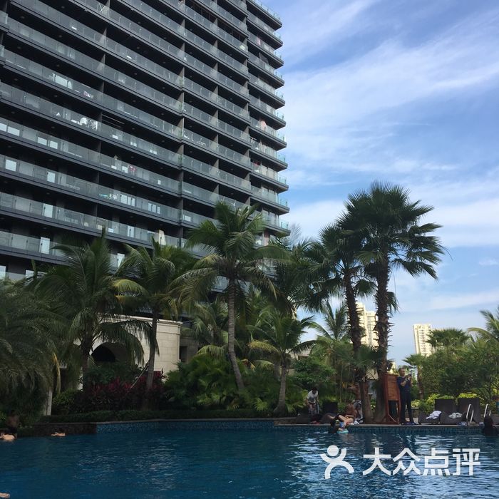 三亚湾希尔顿欢朋酒店