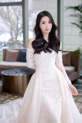 -艺憬婚纱礼服·造型(二七万达店)