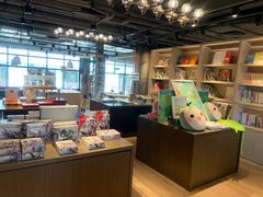 -光海书局(南京东路第一百货店)