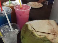 -东海岸人工湖美食村