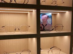 -一代眼镜·蔡司配镜(浦东大拇指广场店)