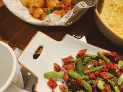 -胡桃里音乐酒馆(环亚凯瑟琳广场店)