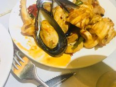 -领鲜活海鲜榴莲自助火锅(东门店)