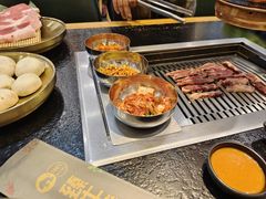 -臻牛烤肉