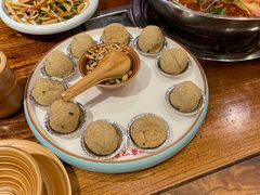 -亮欢寨酸汤鱼(沙冲路店)