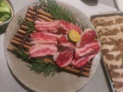 -草家酱蟹炭火烤肉店(珲春南路一店)