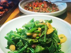 清炒丝瓜尖-中8楼风尚云南菜(颐堤港店)