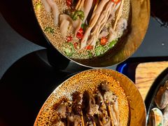 -何师烧烤Pro ·江湖川菜·小龙虾·精酿啤酒(太古里旗舰店)