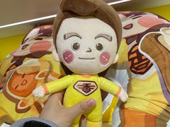 -咻啵翔翔零食基地(万达广场店)