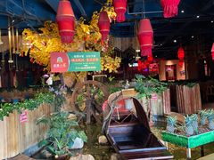 大堂-老滇山寨•云南特色菜•地方菜•民族风情歌舞表演(金碧店)