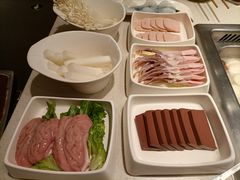 -海底捞火锅鲜切牛肉主题店(长寿路店)