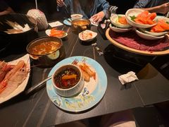 -雍容荟帝王蟹活龙虾展台自助(IFS黑金店)