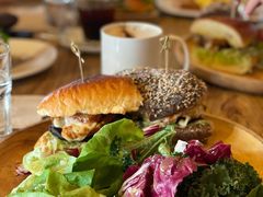 -Common Table · Brunch & Coffee