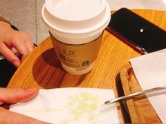 -星巴克臻选(上海中环广场2F店)