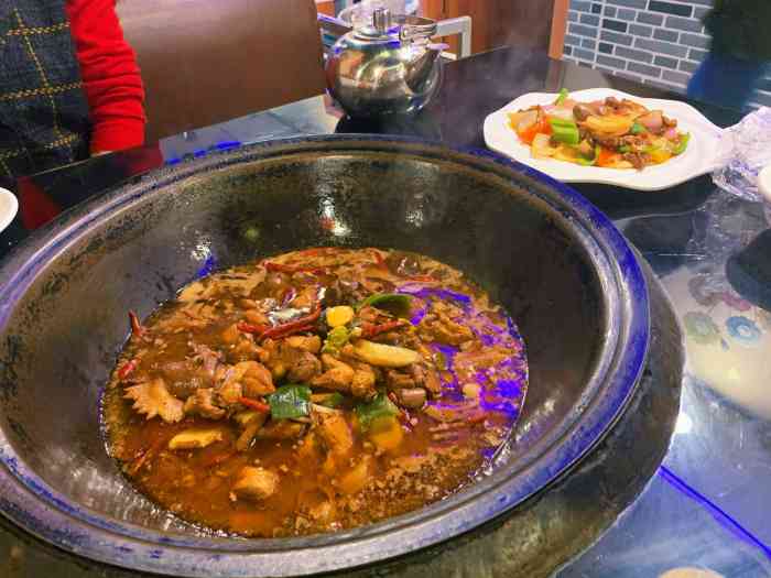 的人1快乐人生_19122210月2日 17:09打分我说从来没吃大灶烧的地锅鸡