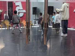 -零下舞度·街舞连锁机构(万科中心店)