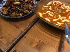 -临界音乐酒馆·小龙虾·江湖菜(华熙LIVE·鱼洞店)