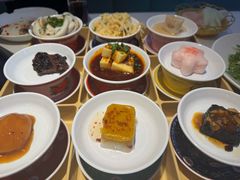 -阿瓦山寨·湘菜现炒·剁椒鱼头王(咸阳总店)