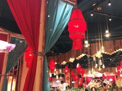 -老滇山寨•云南特色菜•地方菜•民族风情歌舞表演(金碧店)