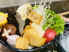 -呷哺呷哺(新世界百货望京店)
