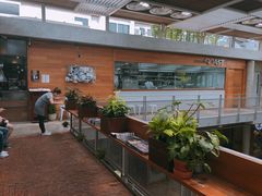 -ROAST coffee & eatery