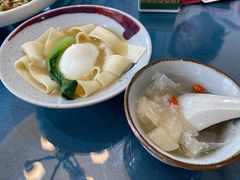 雪梨银耳汤-君霖海鲜私房菜(春柳店)