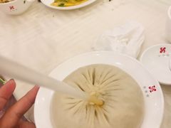 蟹黄汤包-怡园饭店-餐厅(四望亭店)