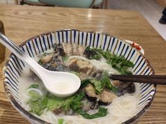 -鲜越鲜鱼粉(财富购物中心店)