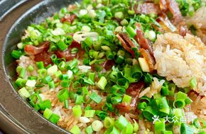 Braised Pigeon Rice in Clay Pot