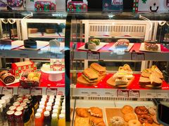 面包甜点陈列柜-Tims天好咖啡(河西万象城店)