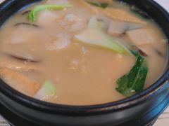 三鲜石锅海鲜辛拉面-泰熙家(侨城坊QPlex店)
