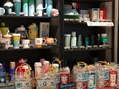 -星巴克(上海虹桥新天地二店)