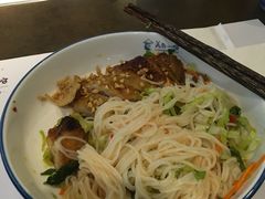 -美奈小馆·越南料理(中航城君尚购物中心店)