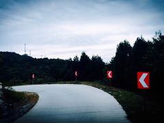 -鬼笑石后山停车场