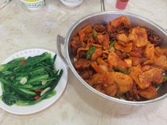 -尕有炕锅烤羊肉