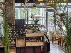 -桉树林A coffee 森林餐厅(三圣乡店)