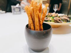 -红鼎豆捞·非遗鲍皇汤火锅(宝丰路店)