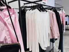 -URBAN REVIVO(上海中庚漫游城店)