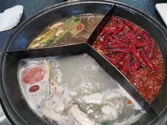 -渝里重庆火锅(航天城店)