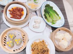 -钟书阁(群光广场店)