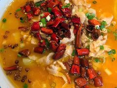 -云海肴·汽锅鸡·云南菜(天山百盛优客店)