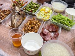 -蓝精灵饺子店