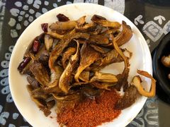 炸菌子-勺子米线·云南传统小吃市集(四方街店)