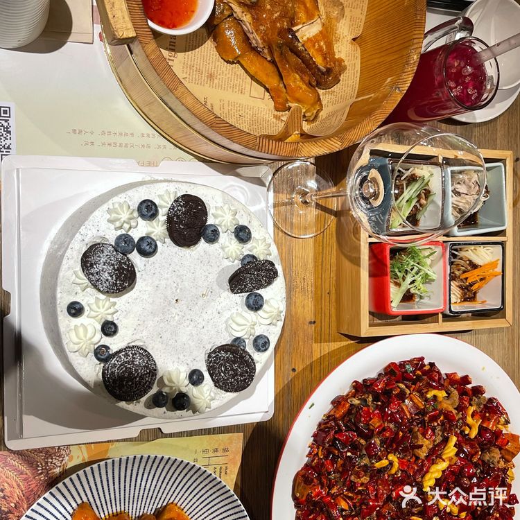 胡桃里真是只能图氛围感了