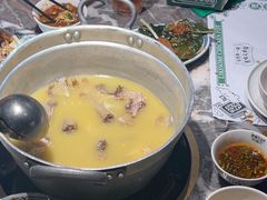 -禄婶鸡煲·打边炉