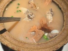 -小凤庭·地道湖北菜武昌鱼·藕汤(38年黄鹤楼店)