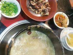 -南渝食府.墨脱石锅松茸鸡